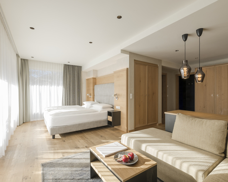 Suite mit Balkon im Feldhof DolceVita Resort Suite Bergzauber